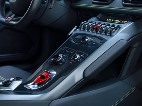 Used 2019 Lamborghini Huracan LP 580-2 RWD image 52