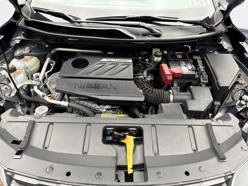Used 2023 Nissan Rogue S AWD/4WD image 27