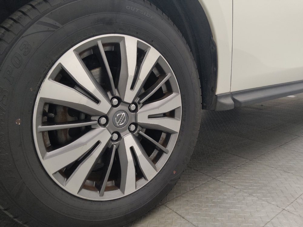 Used 2020 Nissan Pathfinder SV AWD/4WD image 31