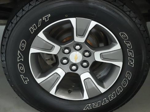 Used 2020 Chevrolet Colorado Z71 AWD/4WD image 12