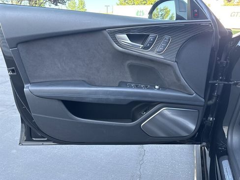 Used 2017 Audi RS 7 Performance AWD/4WD image 25