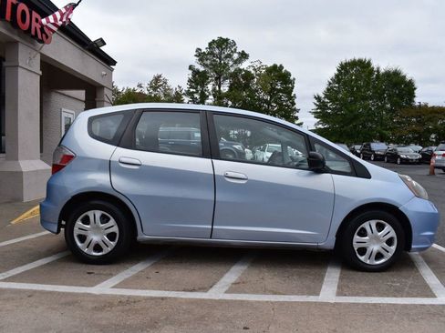 Used 2010 Honda Fit image 6