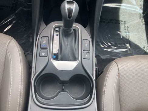 Used 2018 Hyundai Santa Fe Limited image 24