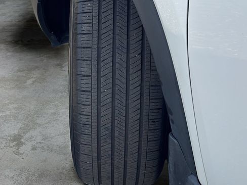 Used 2025 Honda Pilot EX-L image 44