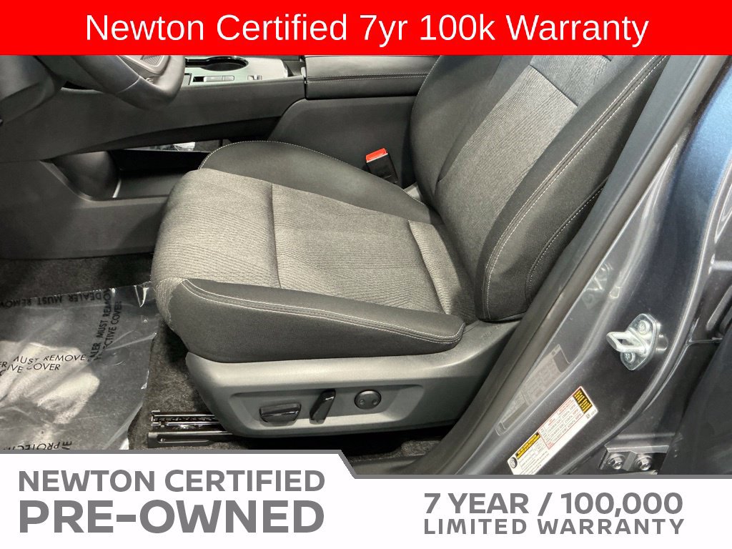 Used 2026 Nissan Rogue SV w/ Cold Weather Package FWD image 13
