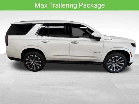 Certified 2025 Chevrolet Tahoe High Country AWD/4WD image 7