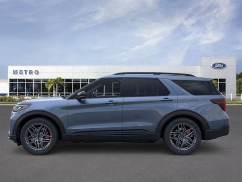 New 2026 Ford Explorer ST image 3