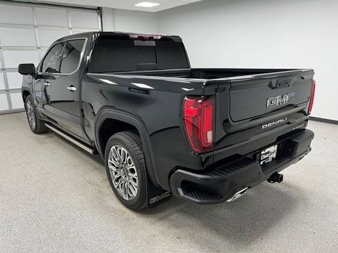 Used 2023 GMC Sierra 1500 Denali Ultimate AWD/4WD image 7