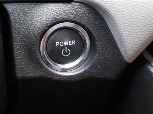 Used 2023 Toyota RAV4 XLE Premium AWD/4WD image 15
