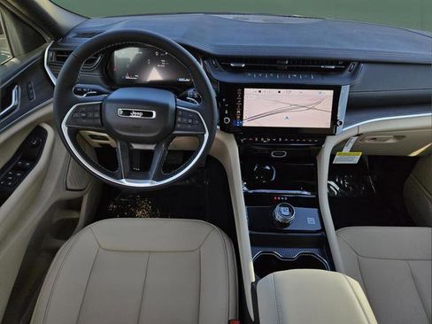 New 2026 Jeep Grand Cherokee Limited RWD image 21
