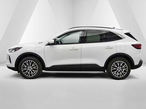 Used 2023 Ford Escape SE FWD image 4