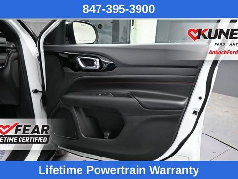 Used 2025 Jeep Compass Trailhawk AWD/4WD image 13