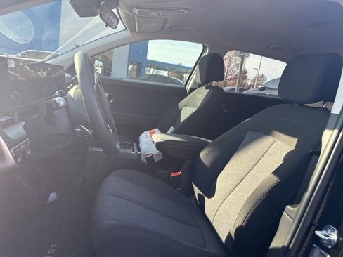 Used 2025 Hyundai Ioniq 5 SE image 7