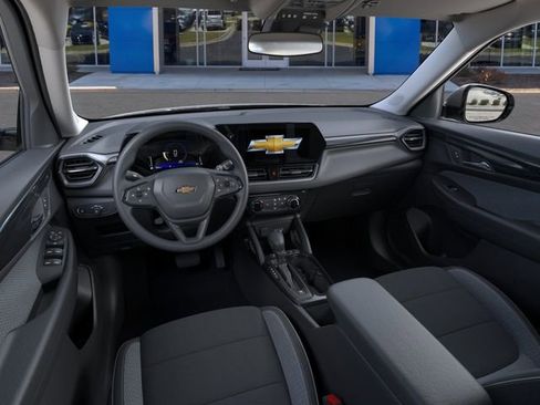 New 2026 Chevrolet TrailBlazer LT w/ Driver Confidence Package FWD image 15
