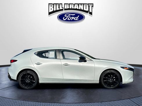 Used 2024 MAZDA MAZDA3 s FWD image 2