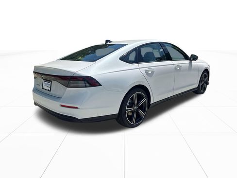 Certified 2026 Honda Accord SE image 9