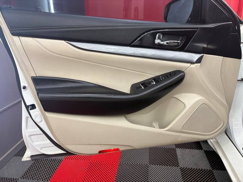 Used 2017 Nissan Maxima 3.5 SV FWD image 6