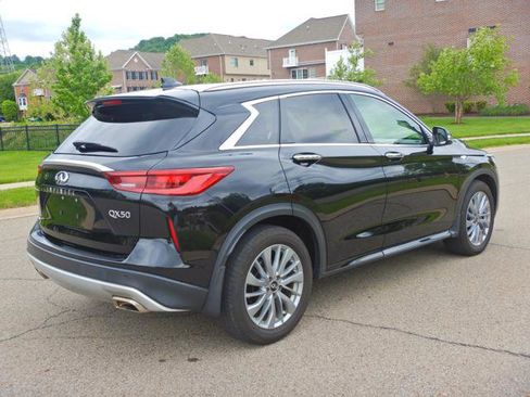 Used 2023 INFINITI QX50 Luxe AWD/4WD image 4