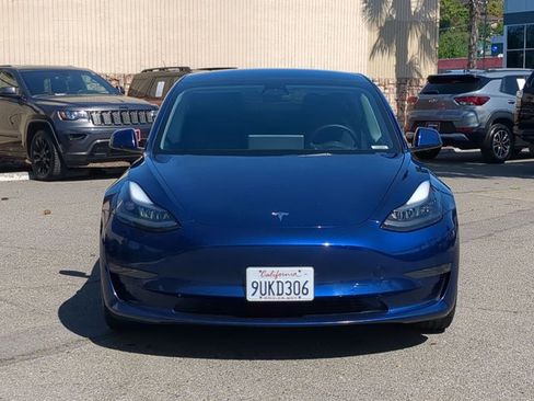 Used 2021 Tesla Model 3 Standard Range Plus image 2