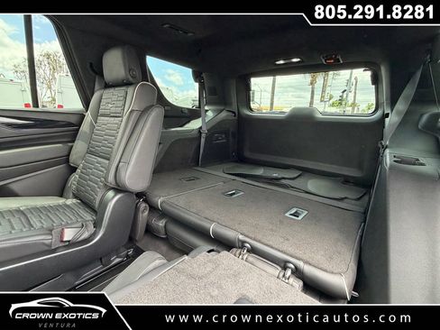 Used 2024 Cadillac Escalade V w/ LPO, ONYX Package AWD/4WD image 41