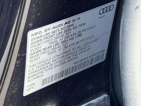 Used 2019 Audi Q8 Premium Plus w/ Premium Plus AWD/4WD image 20