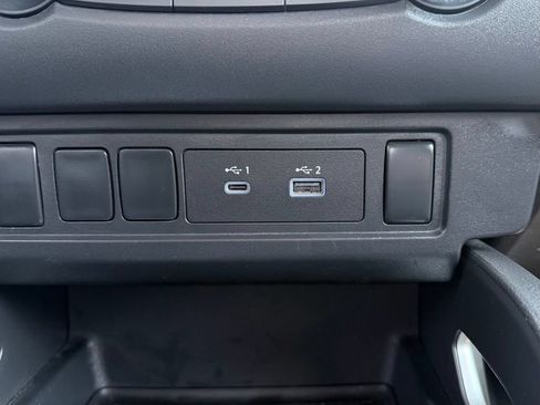 Used 2023 Nissan Frontier SV AWD/4WD image 20