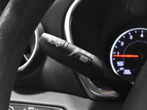 Used 2021 Chevrolet Blazer LT FWD image 14