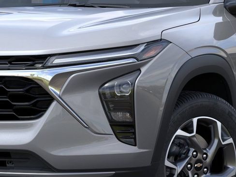 New 2026 Chevrolet Trax LT FWD image 10