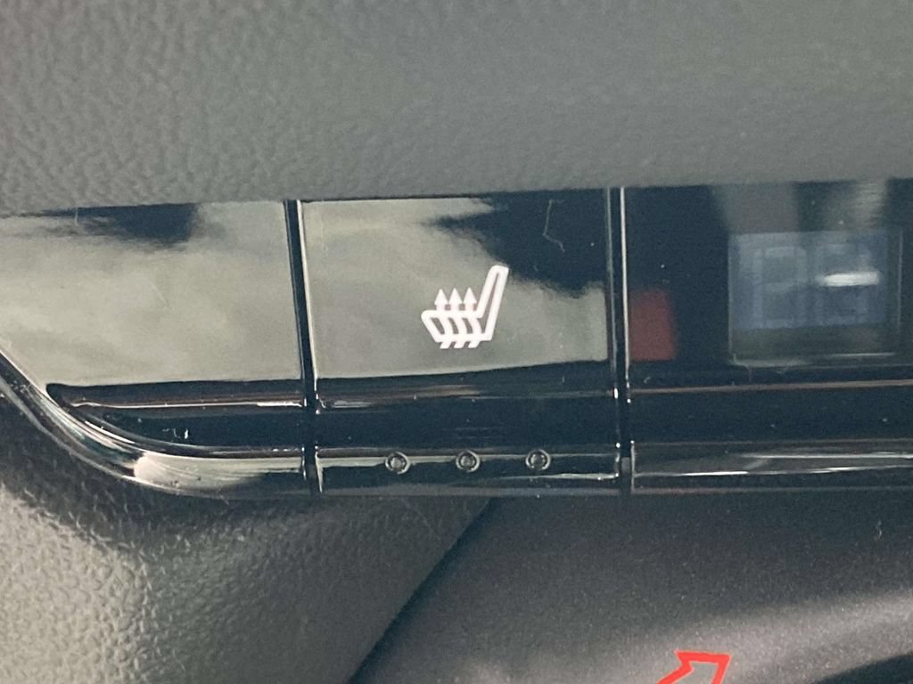 New 2026 Chevrolet Blazer LT w/ Midnight/Sport Edition FWD image 20