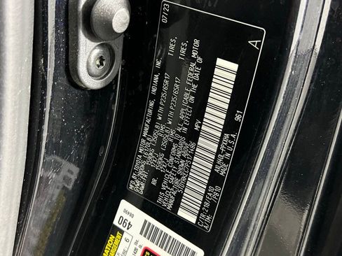 Used 2023 Toyota Sienna XLE image 31