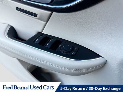 Used 2022 Buick Envision Avenir w/ Technology Package II image 20