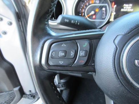 Used 2020 Jeep Wrangler Sport S image 16