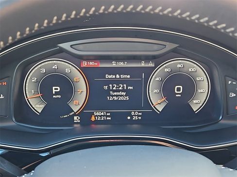 Used 2019 Audi Q8 Premium Plus w/ Premium Plus image 35