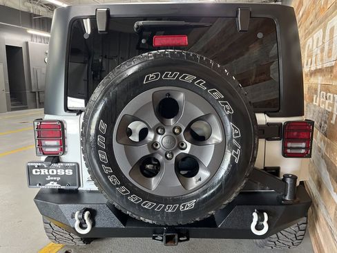 Used 2017 Jeep Wrangler Sport AWD/4WD image 25