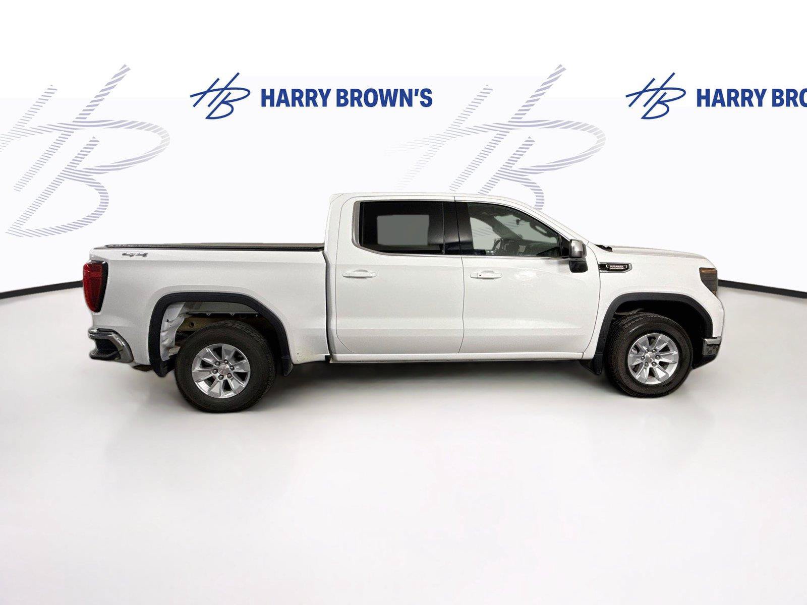 Used 2025 GMC Sierra 1500 SLE AWD/4WD image 31
