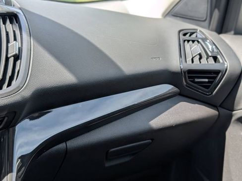 Used 2014 Ford Escape Titanium FWD image 16
