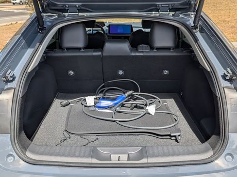 Used 2024 Toyota Prius Prime Premium w/ Advanced Technology Package FWD image 9