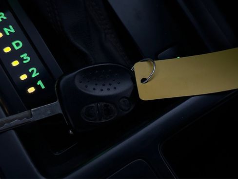 Used 2006 Pontiac GTO image 35