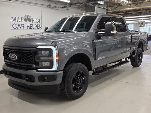 Used 2023 Ford F250 XLT w/ XLT Premium Package AWD/4WD image 14