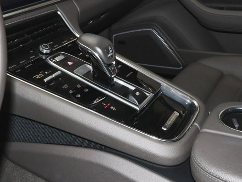 Used 2023 Porsche Panamera 4 Platinum Edition AWD/4WD image 43