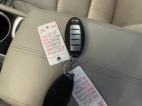 Used 2024 Nissan Altima 2.5 SV w/ SV Premium Package FWD image 14
