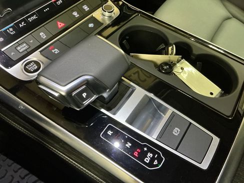 Used 2025 Audi Q7 3.0T Premium Plus w/ Premium Plus Package image 25