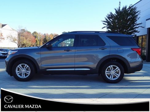 Used 2023 Ford Explorer XLT w/ Equipment Group 202A image 7