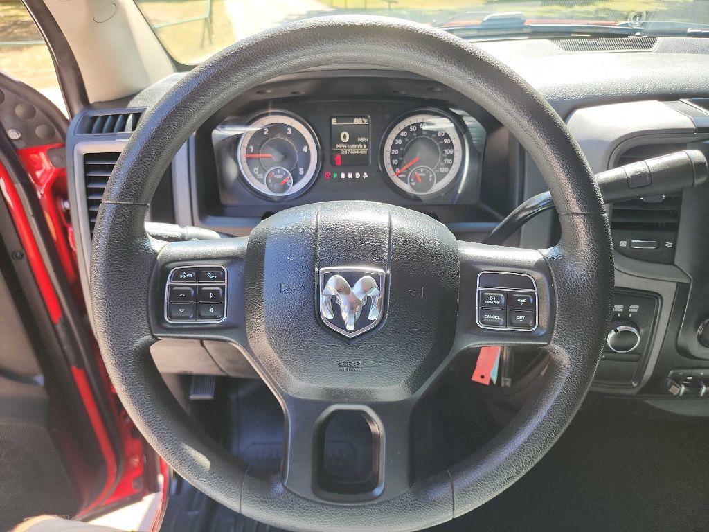 Used 2018 RAM 3500 Tradesman w/ Chrome Appearance Group AWD/4WD image 19