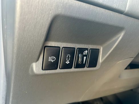 Used 2012 Toyota Prius V Five FWD image 27