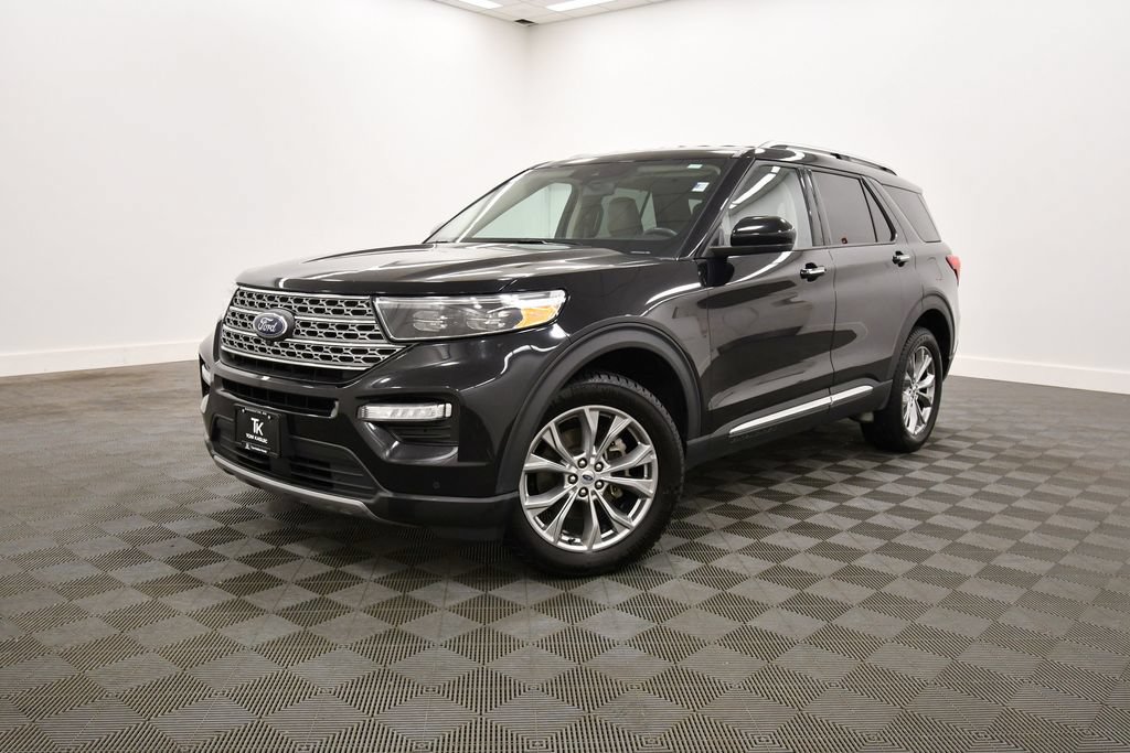 Used 2024 Ford Explorer Limited AWD/4WD image 2