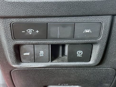 Used 2020 Hyundai Sonata SEL w/ Convenience + Sunroof Package FWD image 17