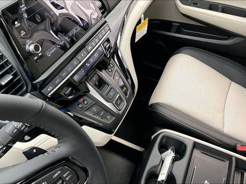 New 2026 Honda Odyssey Elite image 9