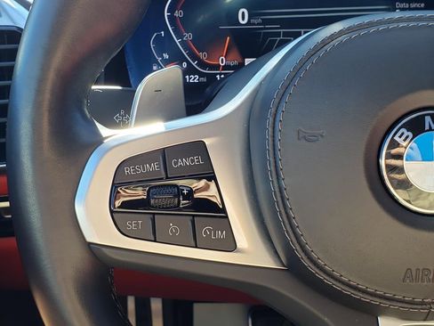 Used 2023 BMW 840i Convertible w/ M Sport Professional Package image 28