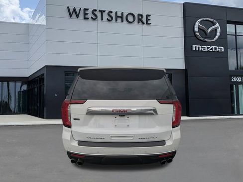 Used 2021 GMC Yukon Denali w/ Denali Premium Package image 4